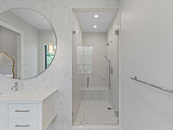 11907 SW 70th Ave, Pinecrest FL 33156