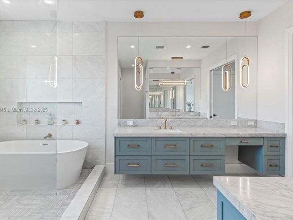 11907 SW 70th Ave, Pinecrest FL 33156