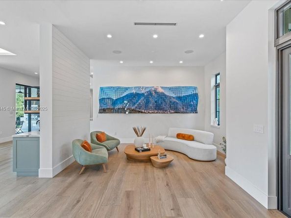 11907 SW 70th Ave, Pinecrest FL 33156