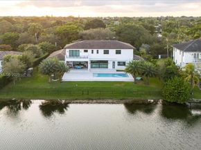 11907 SW 70th Ave, Pinecrest FL 33156