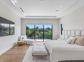 11907 SW 70th Ave, Pinecrest FL 33156