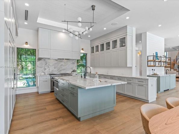 11907 SW 70th Ave, Pinecrest FL 33156