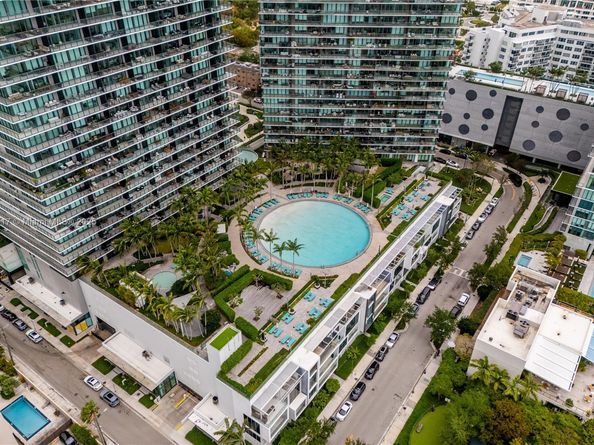 480 NE 31st St 4906, Miami FL 33137