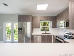 1231 N 16th Ct, Hollywood FL 33020