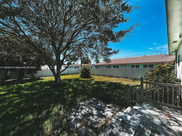 1231 N 16th Ct, Hollywood FL 33020