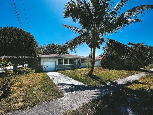 1231 N 16th Ct, Hollywood FL 33020