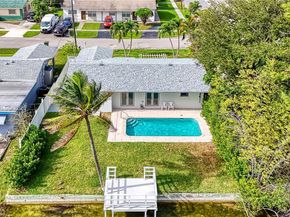 251 SW 9th Ave, Hallandale Beach FL 33009