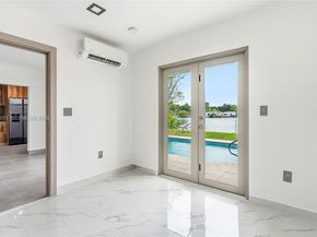 251 SW 9th Ave, Hallandale Beach FL 33009