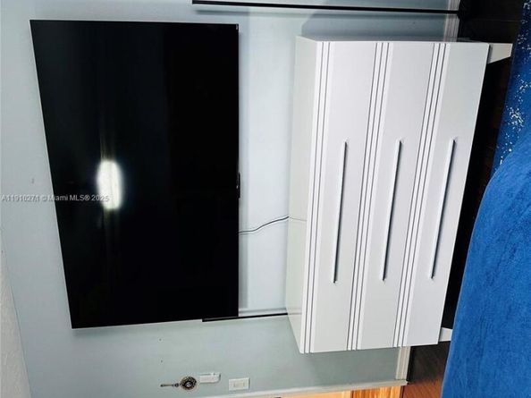 8600 NW 25th Ct, Sunrise FL 33322