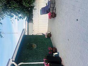 8600 NW 25th Ct, Sunrise FL 33322