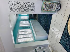 8600 NW 25th Ct, Sunrise FL 33322