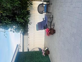 8600 NW 25th Ct, Sunrise FL 33322