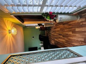 8600 NW 25th Ct, Sunrise FL 33322