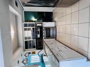 8600 NW 25th Ct, Sunrise FL 33322