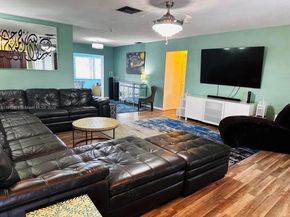 8600 NW 25th Ct, Sunrise FL 33322