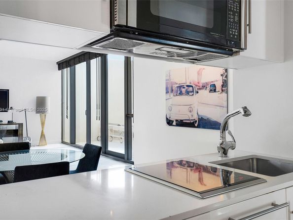 2201 Collins Ave 431, Miami Beach FL 33139