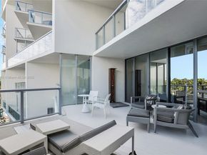 2201 Collins Ave 431, Miami Beach FL 33139