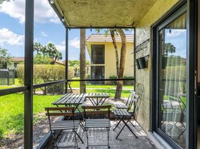 303 Lakeview Drive 102, Weston FL 33326