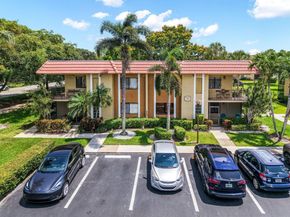 303 Lakeview Drive 102, Weston FL 33326