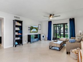 303 Lakeview Drive 102, Weston FL 33326