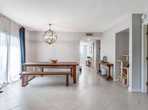 303 Lakeview Drive 102, Weston FL 33326