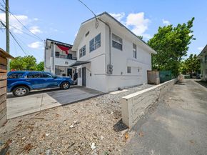 500 SW 8th AVE, Miami FL 33130