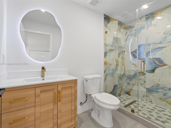 8370 SW 46th St, Miami FL 33155