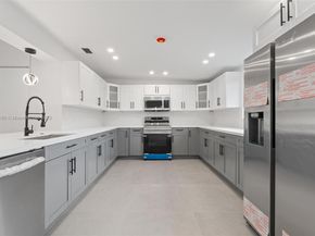 8370 SW 46th St, Miami FL 33155