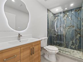 8370 SW 46th St, Miami FL 33155