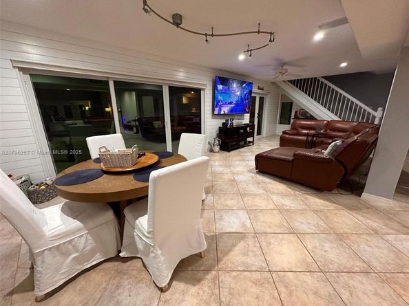 3407 Beacon St, Pompano Beach FL 33062