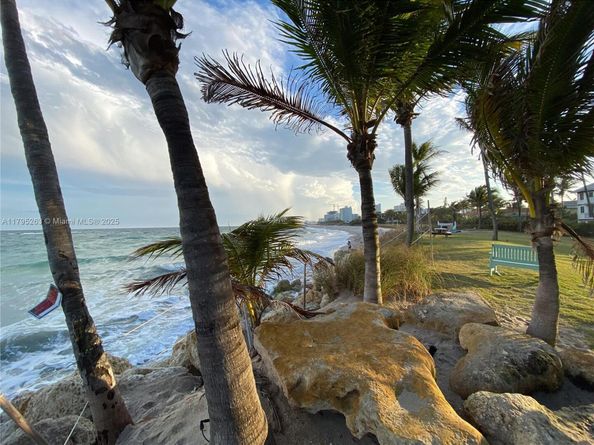 3407 Beacon St, Pompano Beach FL 33062