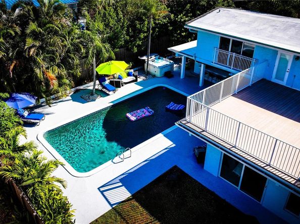 3407 Beacon St, Pompano Beach FL 33062