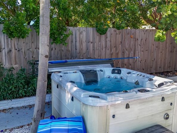 3407 Beacon St, Pompano Beach FL 33062