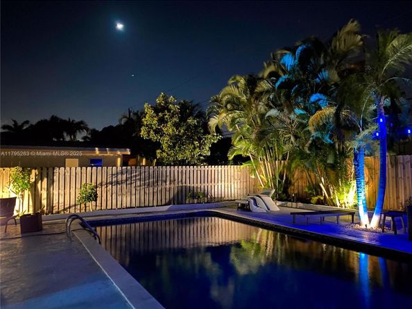 3407 Beacon St, Pompano Beach FL 33062