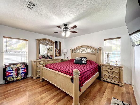 16402 SW 111th Ave, Miami FL 33157