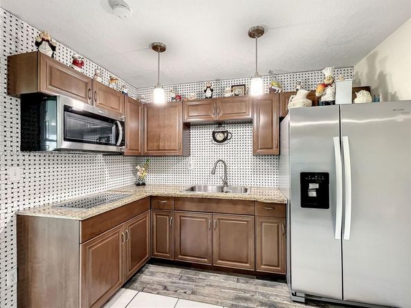 16402 SW 111th Ave, Miami FL 33157