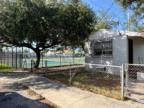 413 NW 63rd St, Miami FL 33150