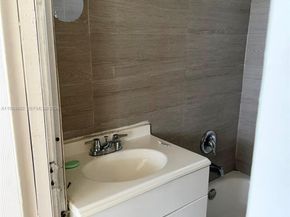 413 NW 63rd St, Miami FL 33150