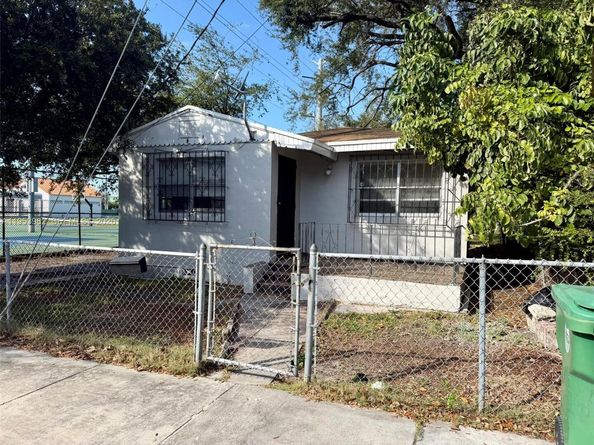 413 NW 63rd St, Miami FL 33150