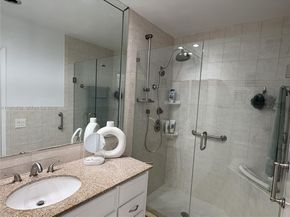 1201 S Riverside Dr 107, Pompano Beach FL 33062