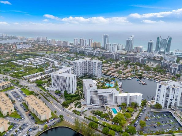 600 Three Islands Blvd 310, Hallandale Beach FL 33009