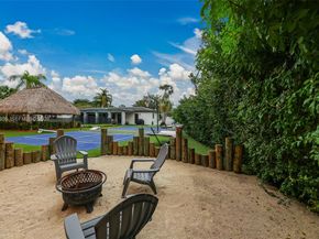 10870 SW 106th Ave, Miami FL 33176