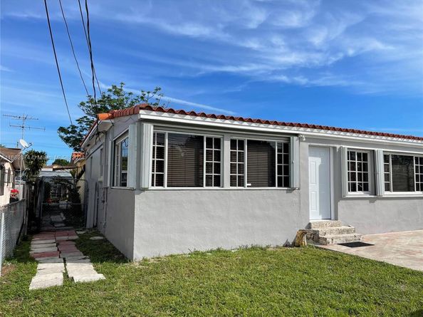 135 NW 34th Ave, Miami FL 33125