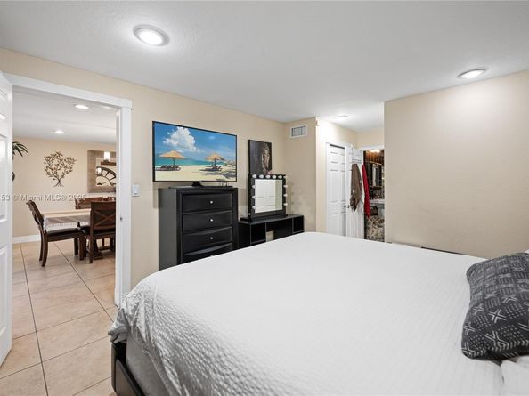 11210 SW 47th Ter, Miami FL 33165