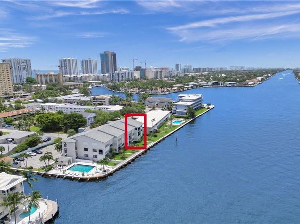1101 S Riverside Dr 301, Pompano Beach FL 33062