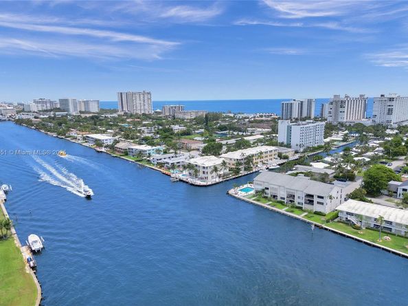 1101 S Riverside Dr 301, Pompano Beach FL 33062