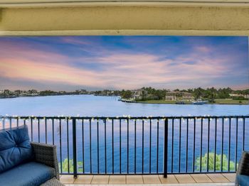 1101 S Riverside Dr