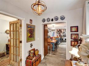 3030 NW 5th St, Miami FL 33125