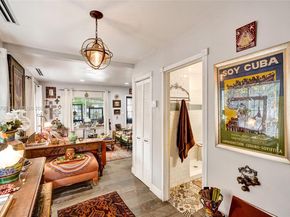 3030 NW 5th St, Miami FL 33125