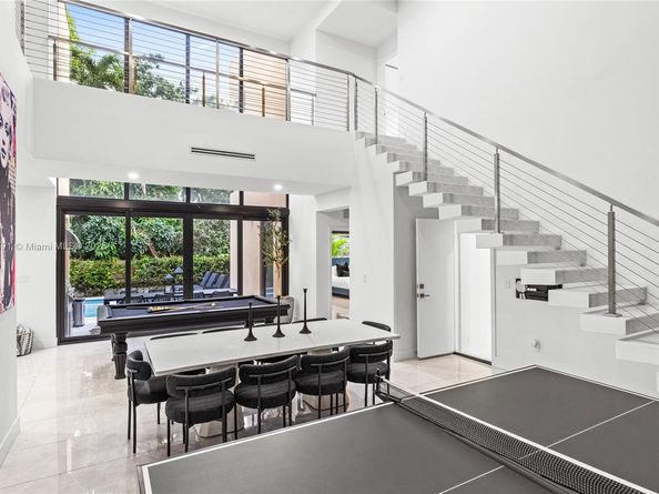 3660 SW 12th St, Miami FL 33135